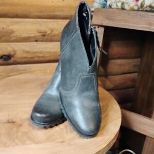 Softwalk Women's Dakota Ankle Boot